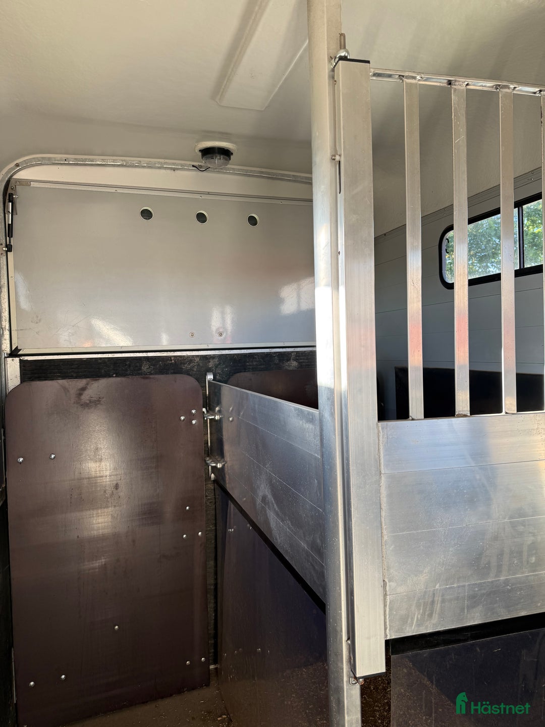 Hästtransporter  fordon & transport till salu: Superfin Cheval Liberte Touring Country - Annons 3