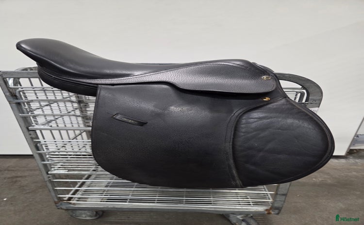 Sadlar hästutrustning till salu i Kalmar - Annons 1