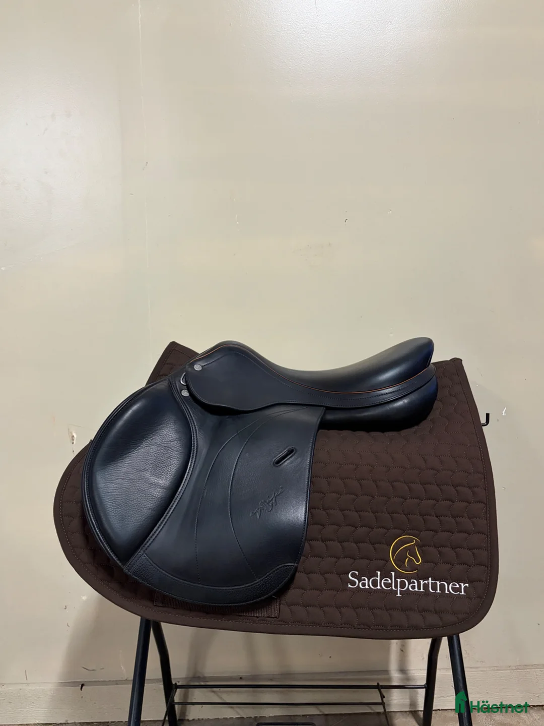 Sadlar hästutrustning till salu: Equipe Expression 17” - Annons 1