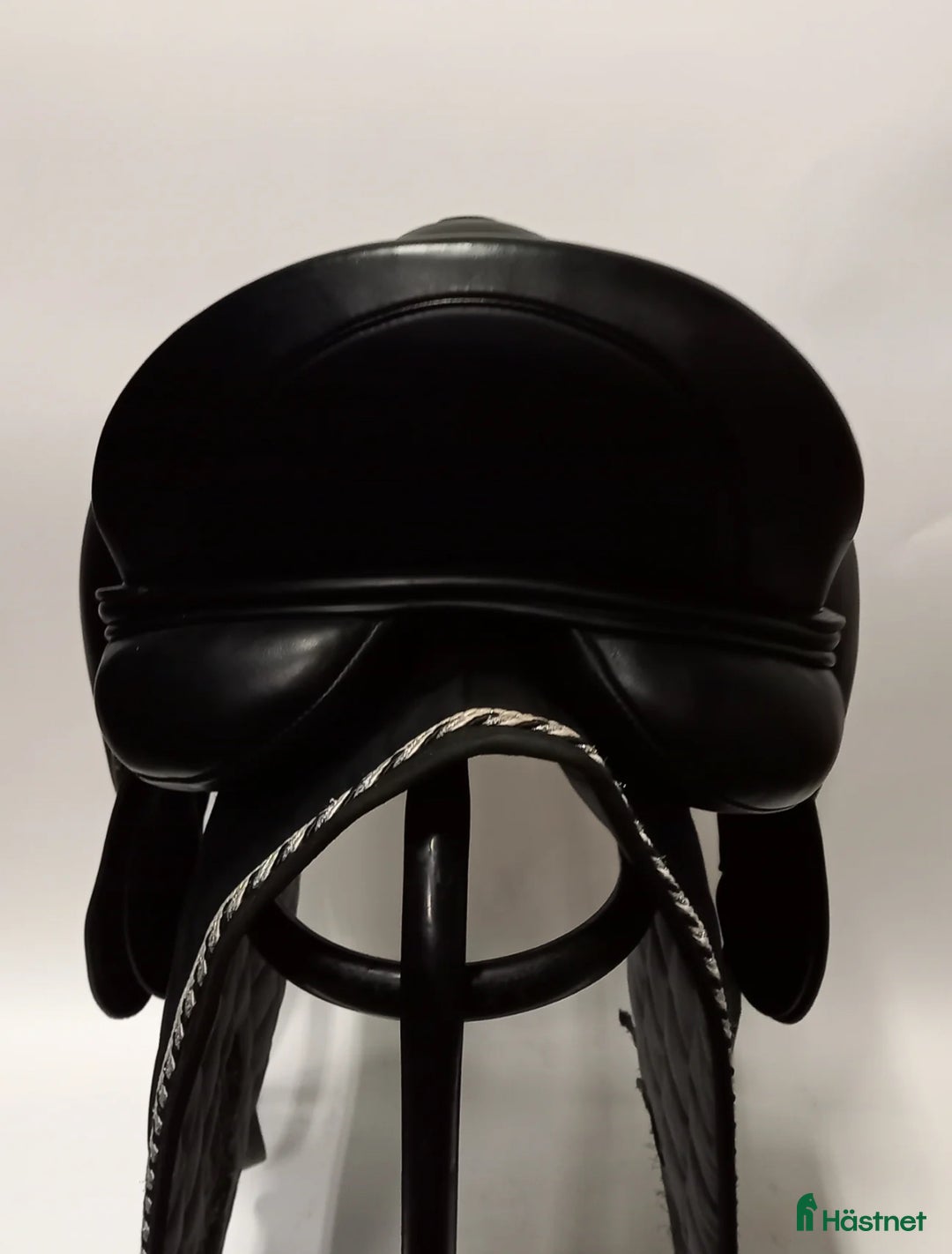 Sadlar hästutrustning till salu: Loxley by bliss dressyrsadel i Enebyberg - Annons 3