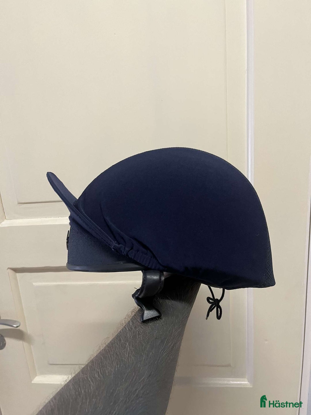 Hjälmar ryttarutrustning till salu: Charles Owen Pro II Plus 56 i Näsum - Annons 2