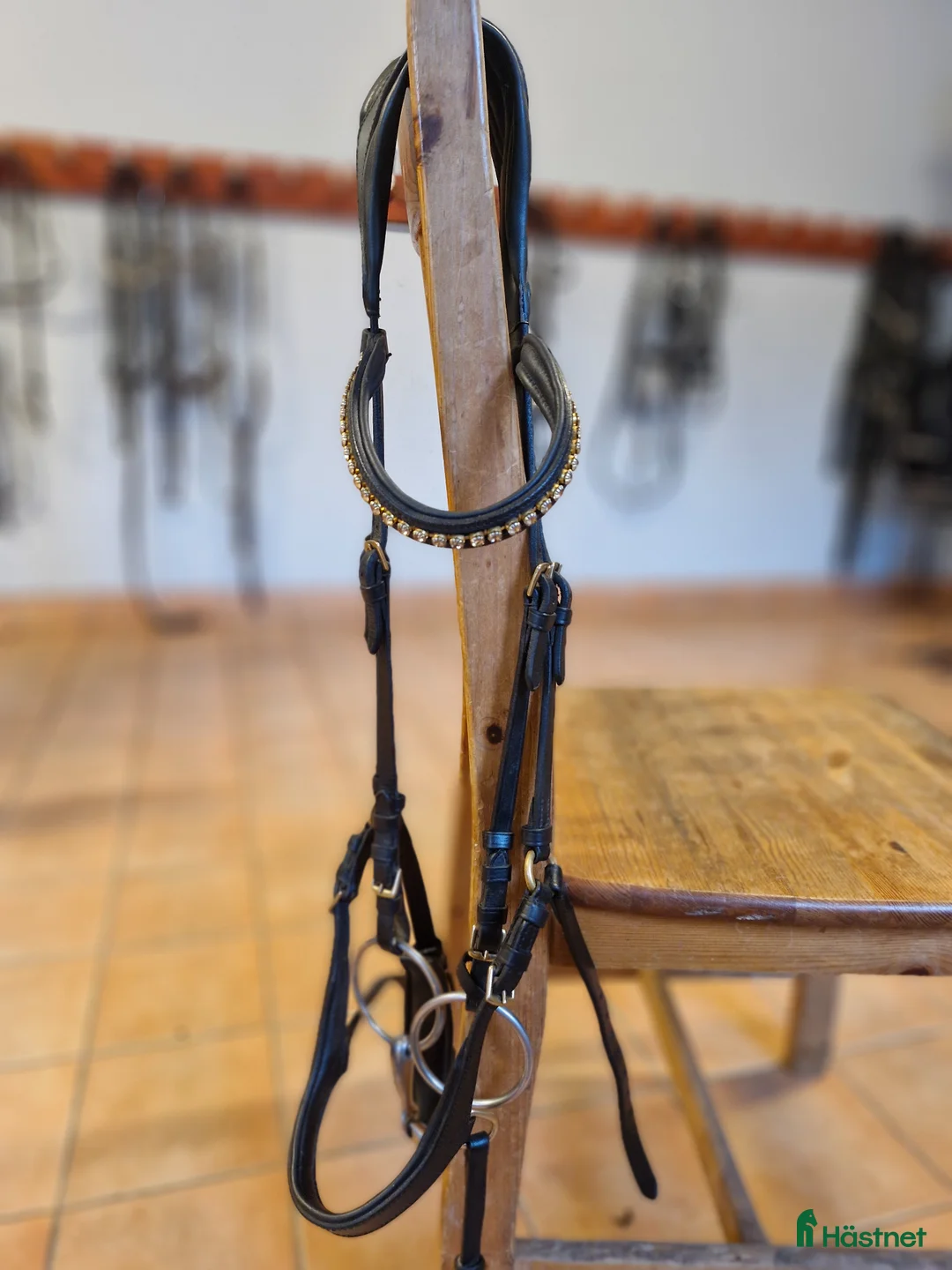 Träns hästutrustning till salu: Fint svart träns! - Annons 2