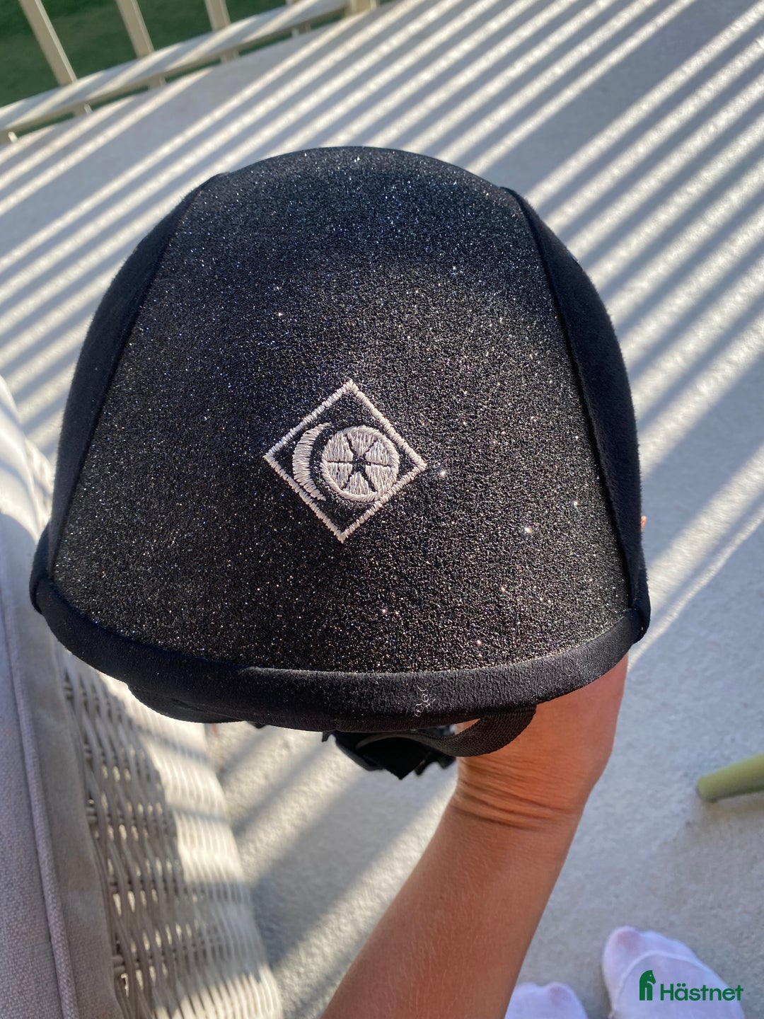 Hjälmar ryttarutrustning till salu: Charles Owen YR8 Sparkling svart i Eskilstuna - Annons 5