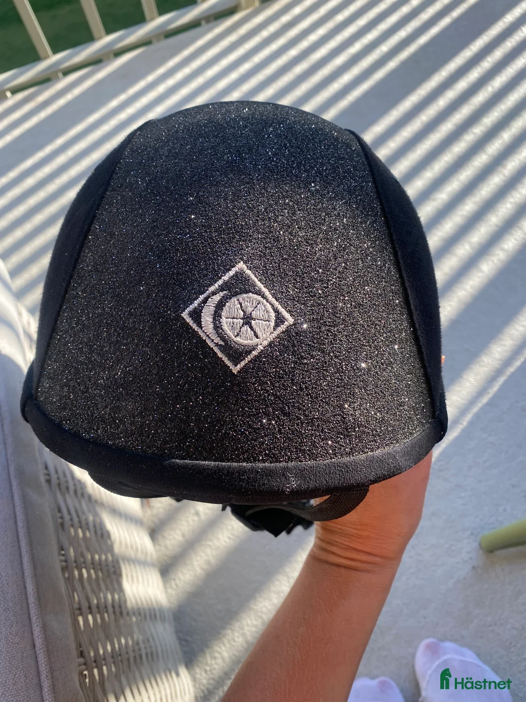 Hjälmar ryttarutrustning till salu: Charles Owen YR8 Sparkling svart i Eskilstuna - Annons 5