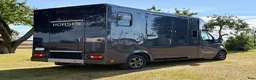 Hästlastbilar  fordon & transport till salu: Horsepartner Renault master Nuyts - Annons 3
