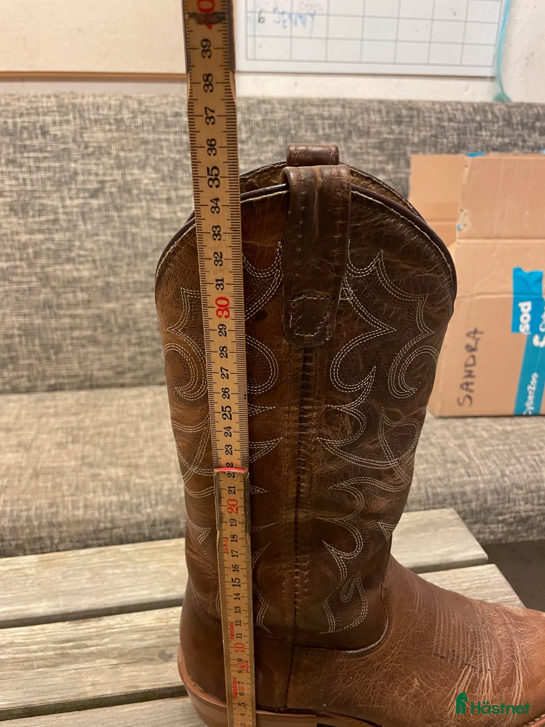 Ridstövlar ryttarutrustning till salu: Westernboots med sporrar i Karlstad - Annons 2