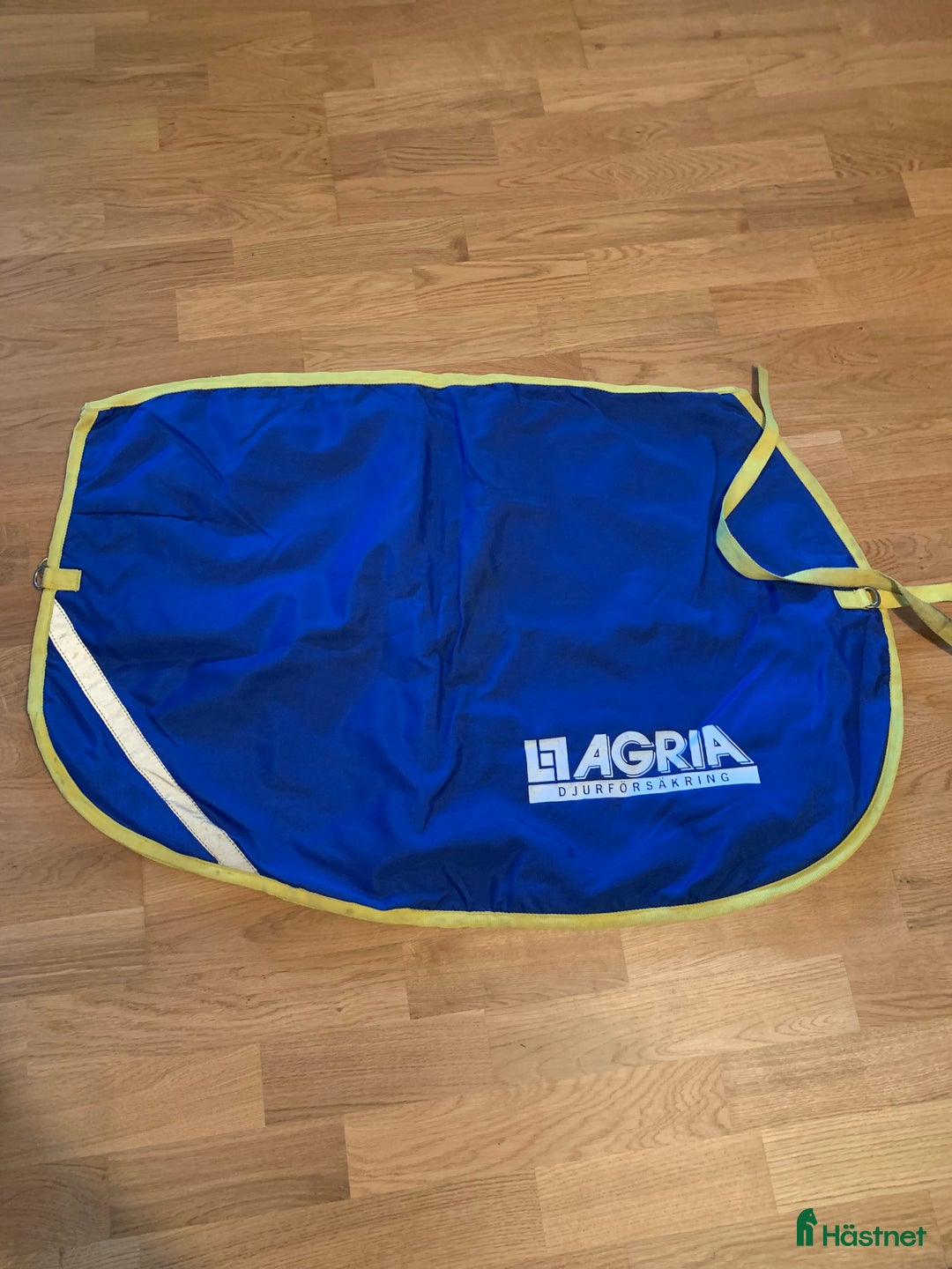 Täcken hästutrustning till salu: Ländtäcke - passar c/d-ponny i Jönköping - Annons 2