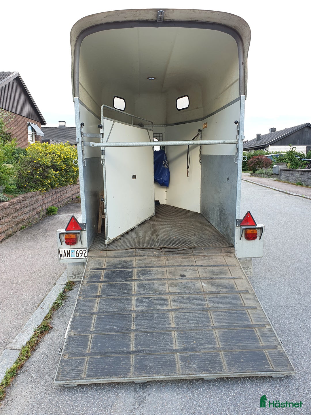 Hästtransporter  fordon & transport till salu: 2-axlat släp i mycket bra skick i Västerås - Annons 2
