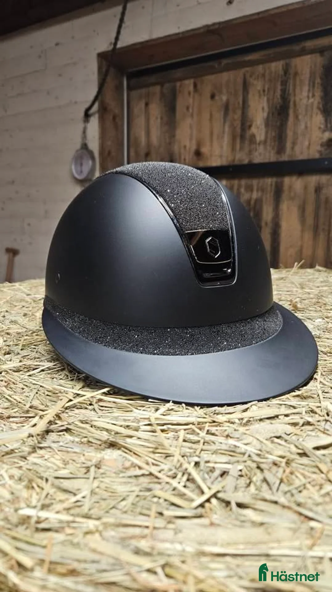 Hjälmar ryttarutrustning till salu: Samshield miss sheild Shadowmat crystal fabric i Tibro - Annons 1