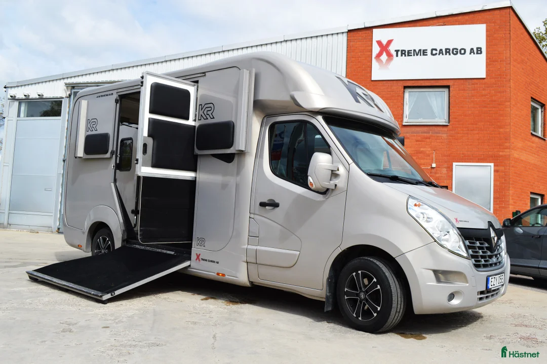 Hästlastbilar  fordon & transport till salu: Krismar 5 sits Stuteri Automat 2019 - Annons 1