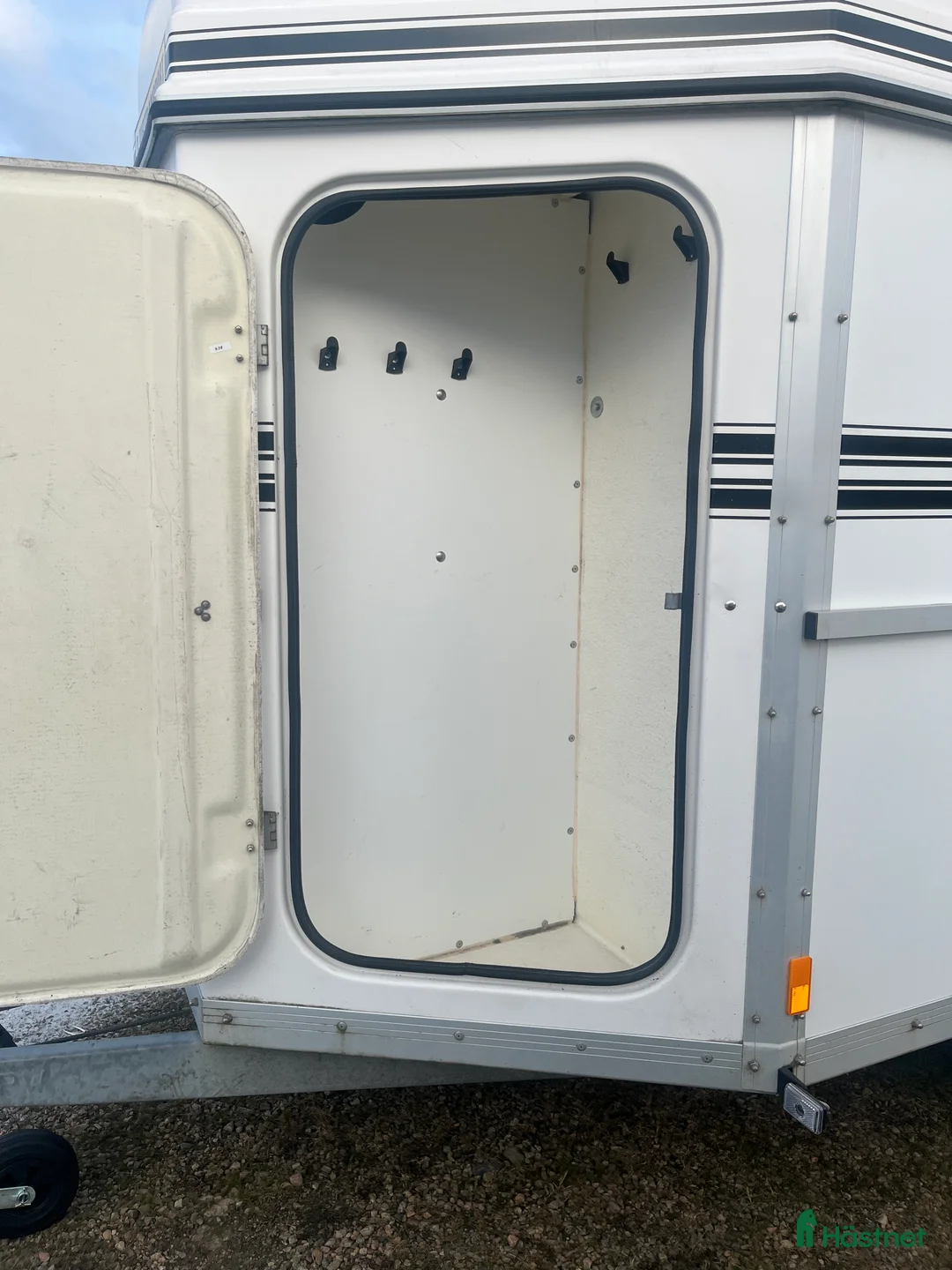 Hästtransporter  fordon & transport till salu: Boj Bravo 220SEH Renoverad med momsavdrag  i Klippan - Annons 3