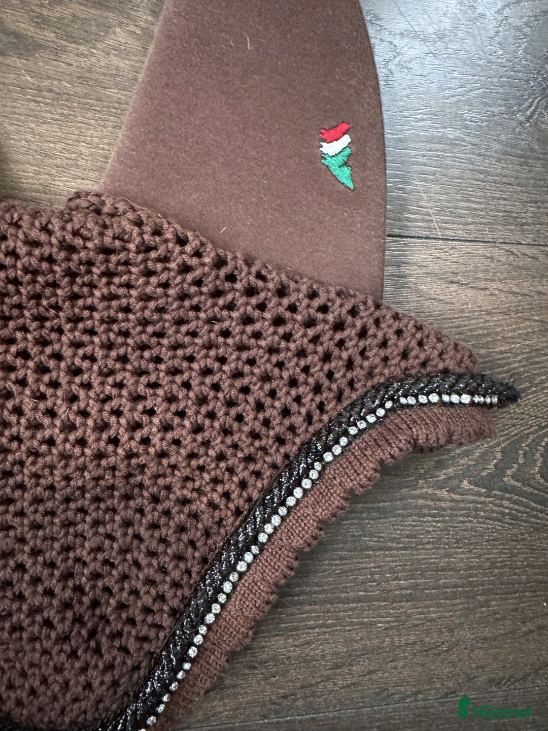 Schabrak & Vojlockar hästutrustning till salu: Equiline soundless hästhuva, storlek full i Sandviken - Annons 2