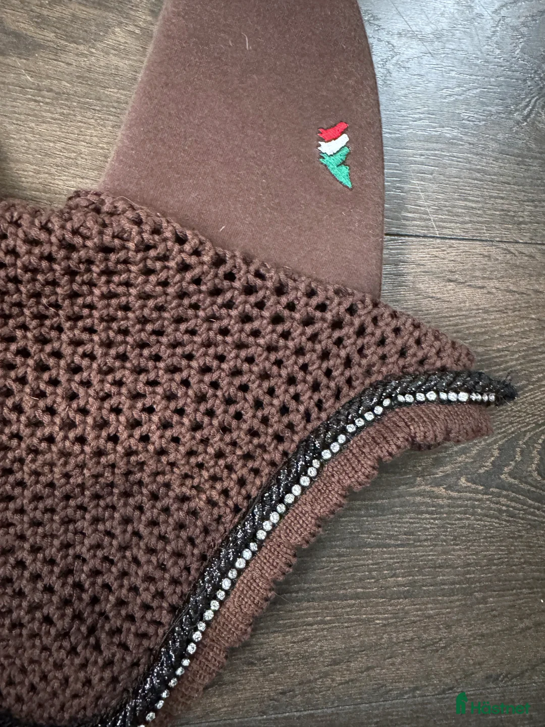 Schabrak & Vojlockar hästutrustning till salu: Equiline soundless hästhuva, storlek full i Sandviken - Annons 2