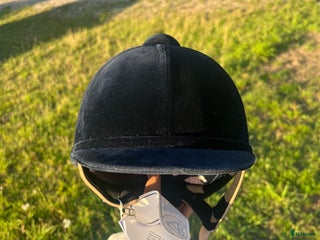 Hjälmar ryttarutrustning till salu: Oanvänd Charles Owen i Kalmar - Annons 23