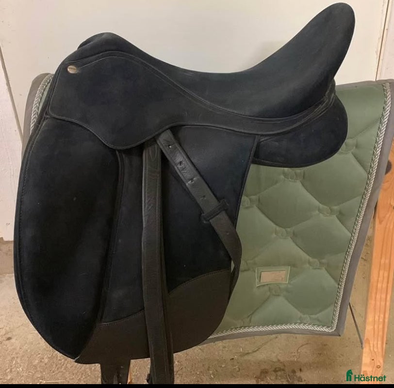 Sadlar hästutrustning till salu: Wintec Isabell Werth i Ockelbo - Annons 20