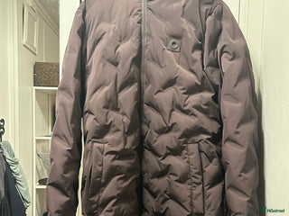 Jackor & Kavajer ryttarutrustning till salu: Kingsland brun kappa i Bankeryd - Annons 3