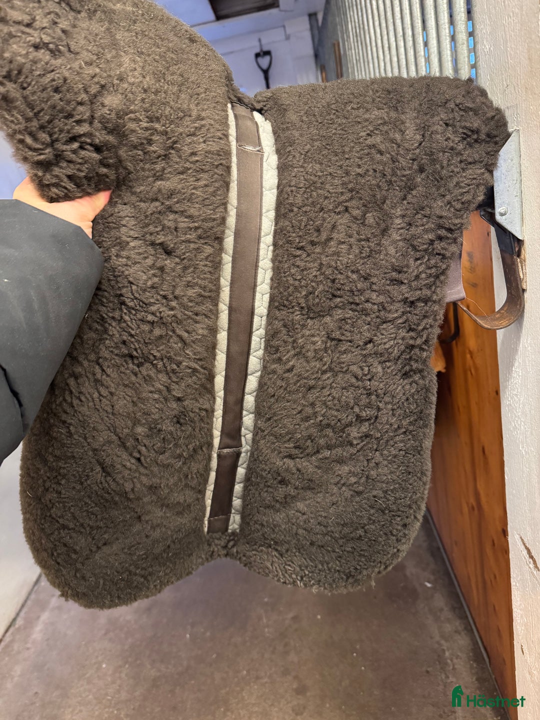 Sadeltillbehör hästutrustning till salu: Korrektionspadd Mattes  i Sandared - Annons 4