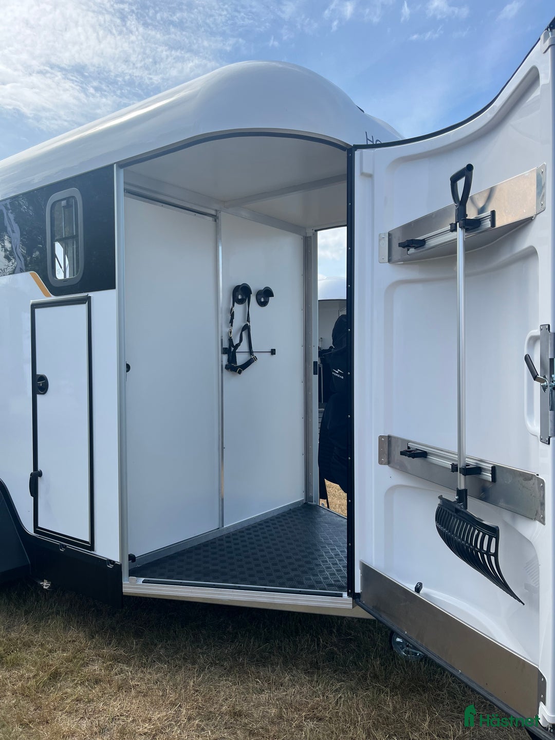 Hästtransporter  fordon & transport till salu: Forzab EQ3 med stor sadelkammare i Klippan - Annons 4