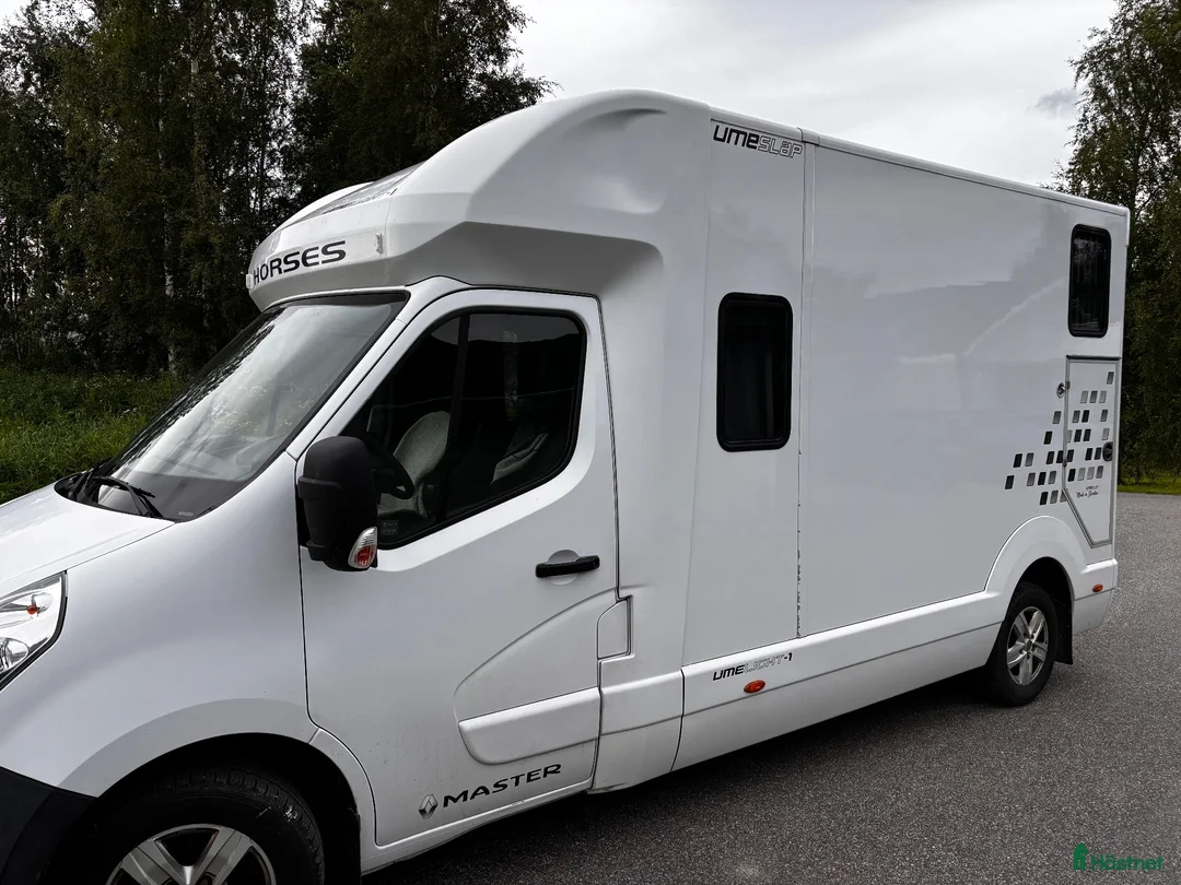 Hästlastbilar  fordon & transport till salu: Umelight 1 - Annons 1