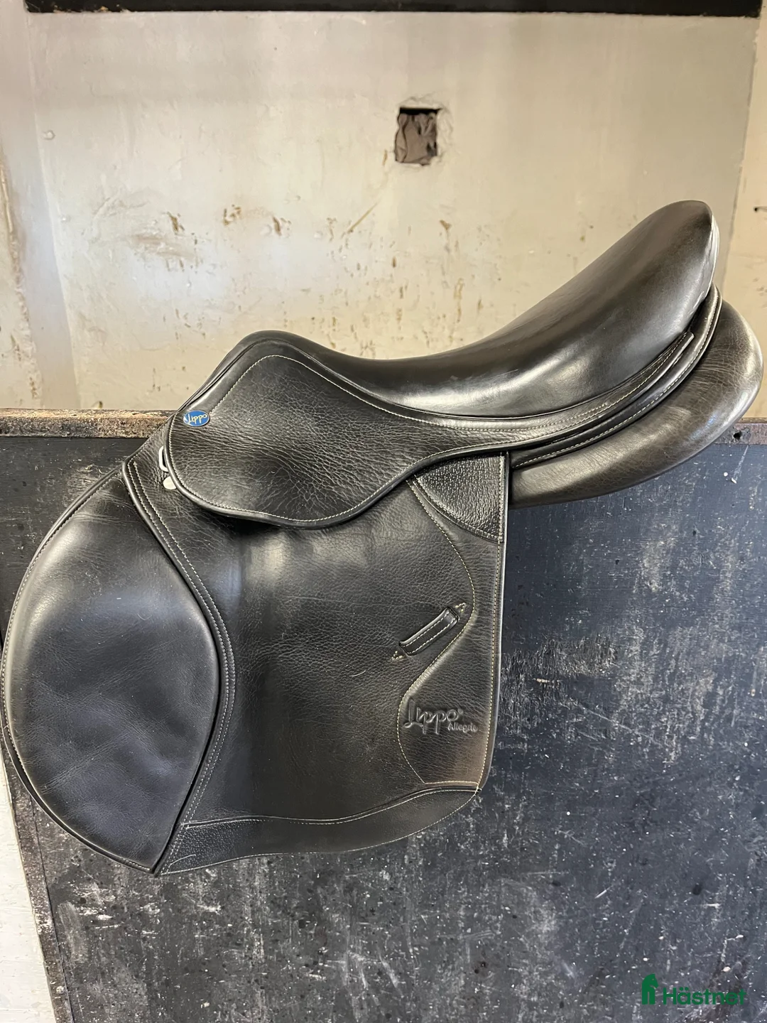 Sadlar hästutrustning till salu: Hoppsadel Lippo Allegria.  - Annons 1