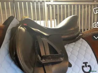 Sadeltillbehör hästutrustning Jätte fint schabrak - Annons 1
