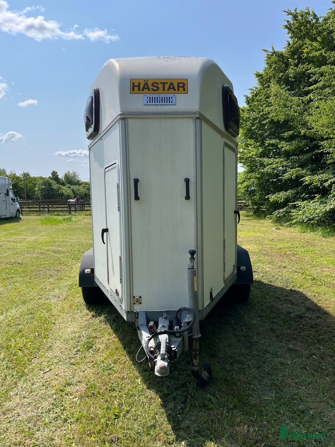 Hästtransporter  fordon & transport till salu: Välskött Thule Royal XT hög lastvikt i Kristianstad - Annons 4