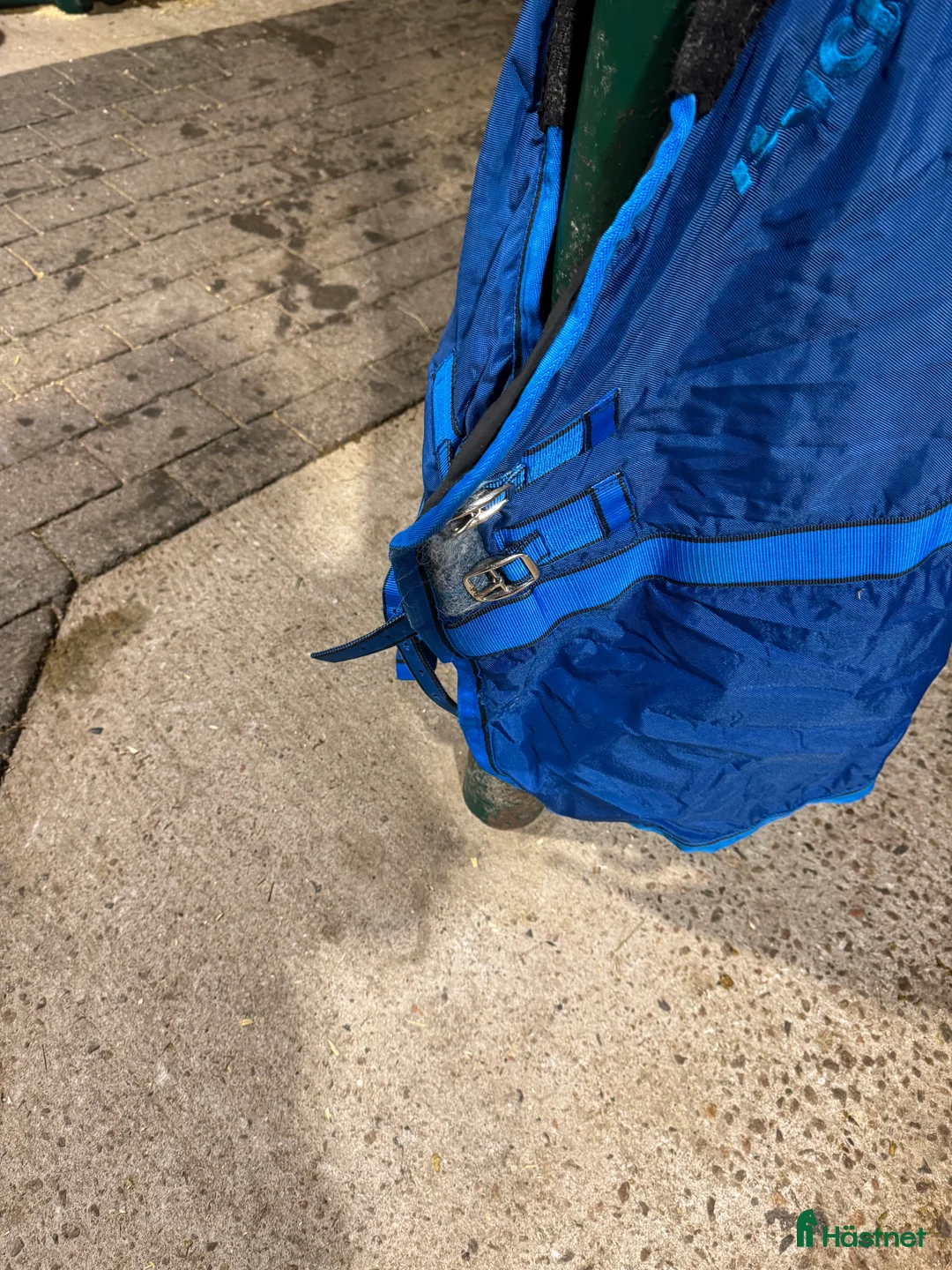 Täcken hästutrustning till salu: Back on track stalltäcke i Hörby - Annons 2