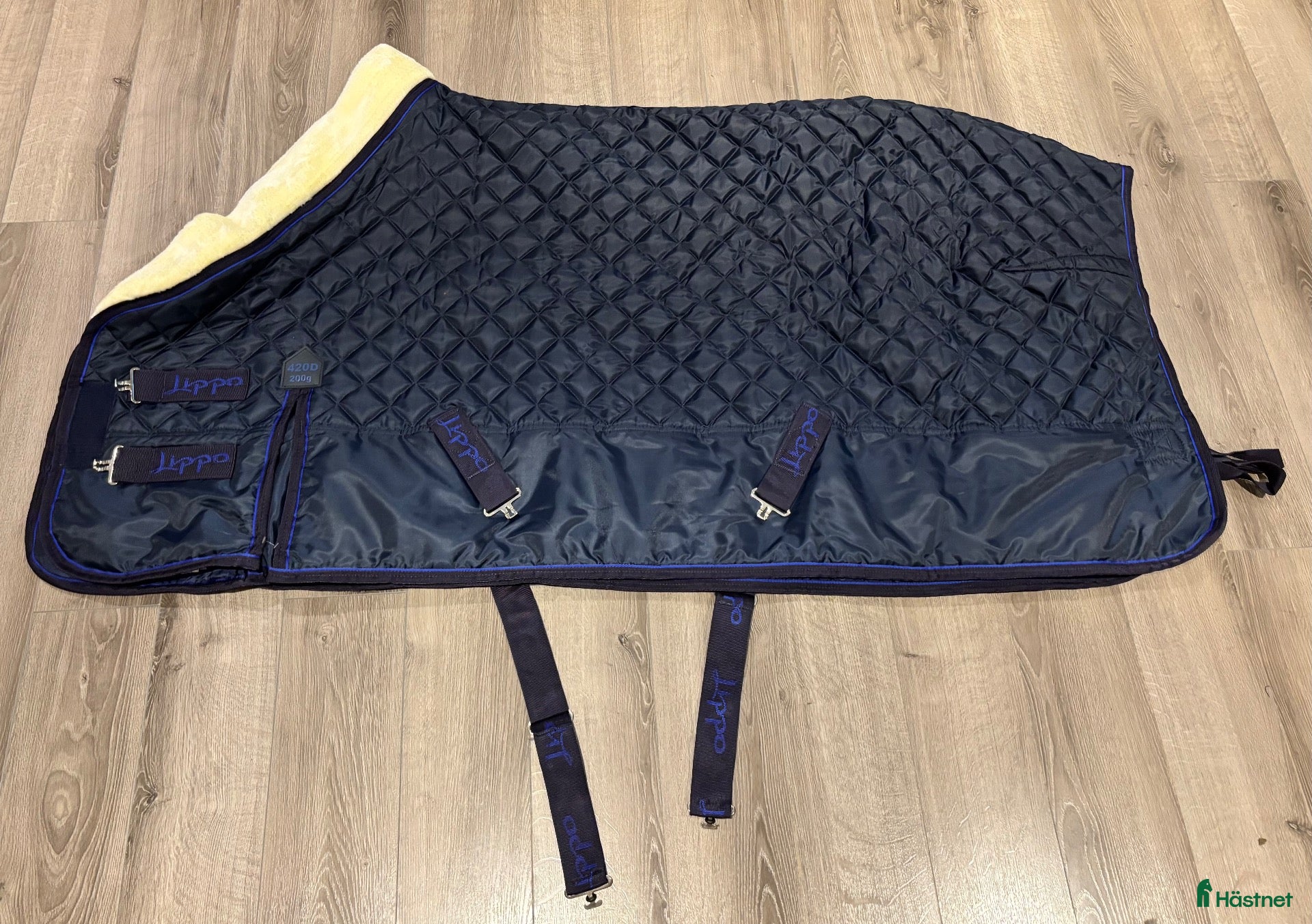 Täcken hästutrustning till salu: Lippo 200g  115cm - Annons 4
