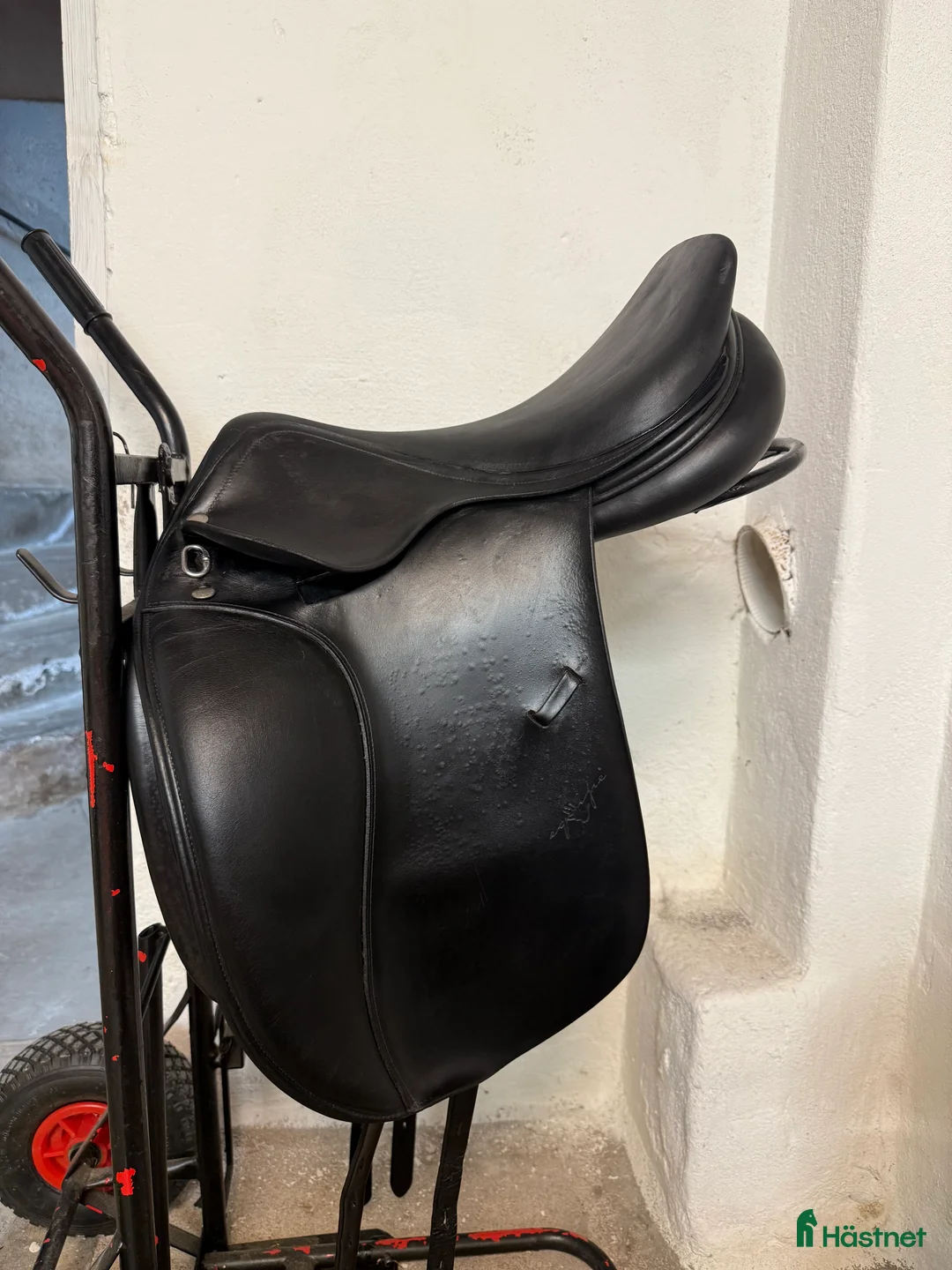 Sadlar hästutrustning till salu: Equipe sadel i Rättvik - Annons 1