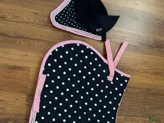 Schabrak & Vojlockar hästutrustning Schabrak och huva - Annons 6