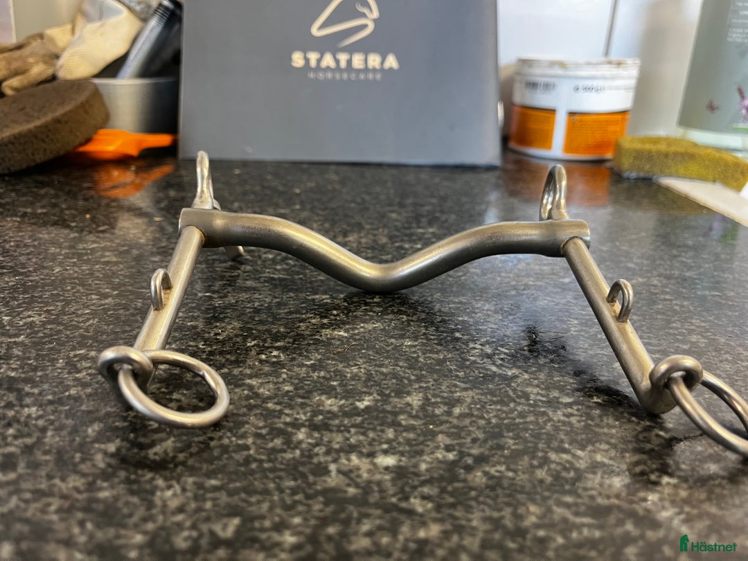 Bett hästutrustning till salu: Flertalet bett från fager  i Veberöd - Annons 2