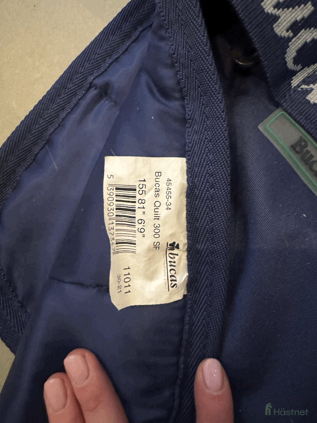 Täcken hästutrustning till salu: BUCAS QUILT STALLTÄCKE 300G - Annons 3