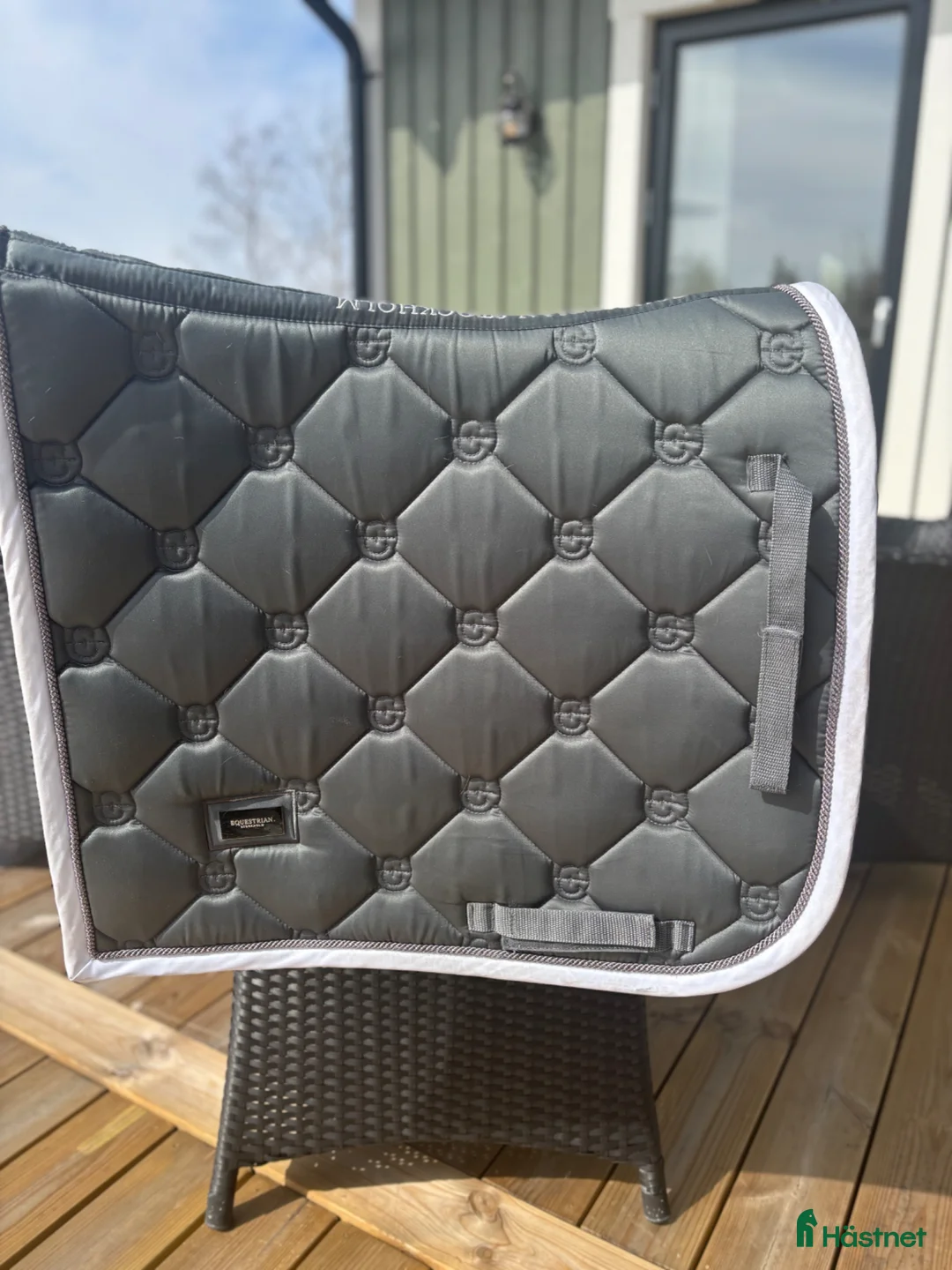 Schabrak & Vojlockar hästutrustning till salu: Säljer rent och fint ES schabrak - Annons 2