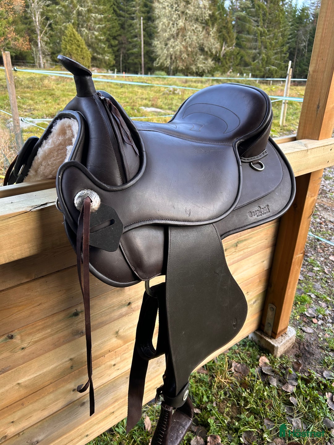 Sadlar hästutrustning till salu: Barefoot Arizona  i Alvesta - Annons 1
