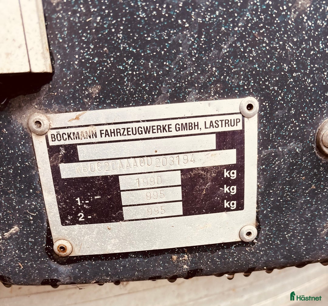 Hästtransporter  fordon & transport till salu: Nyrenoverat fantastiskt släp i Lidhult - Annons 3