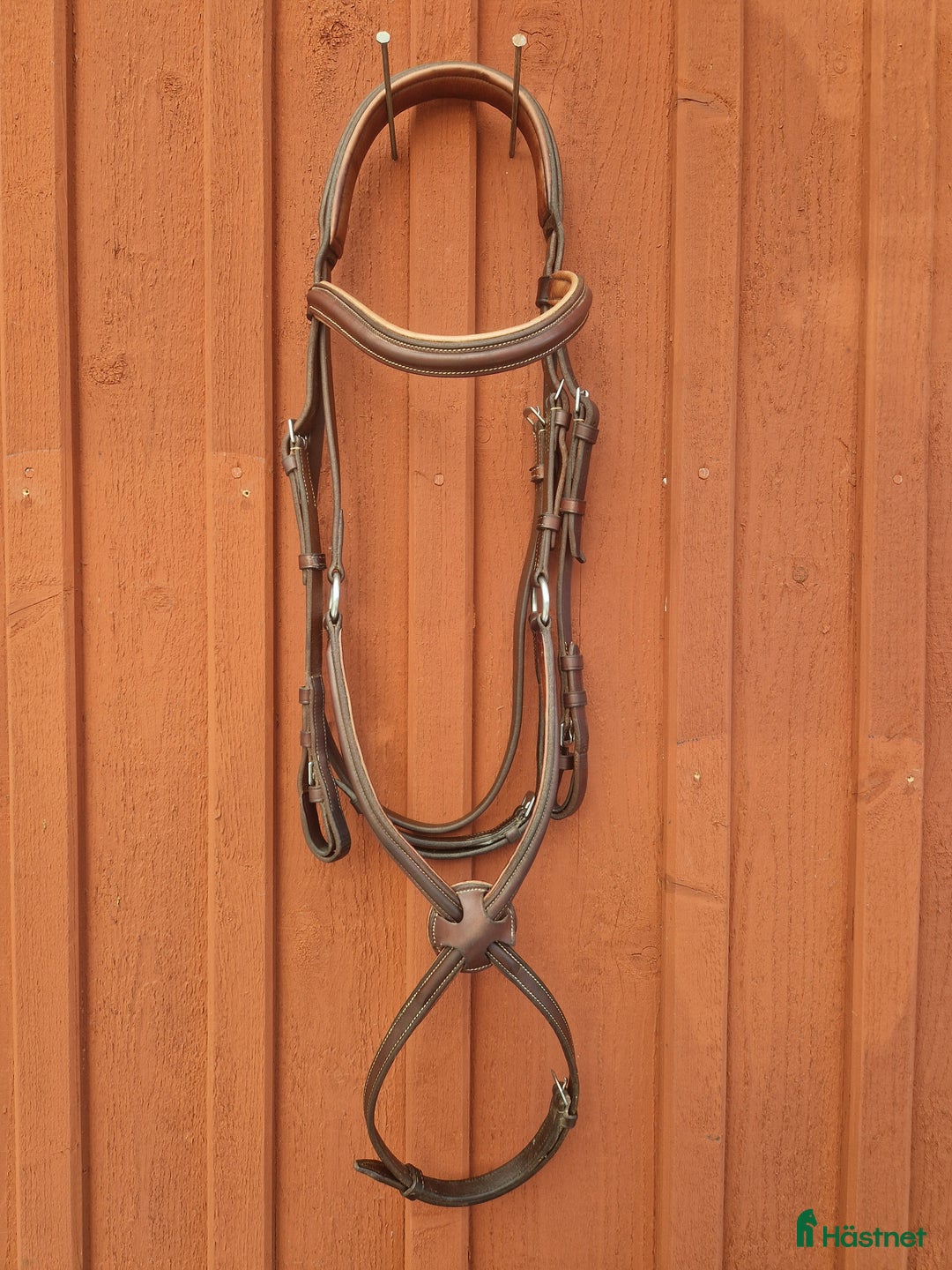 Träns hästutrustning till salu: Massor av träns och tränstillbehör  i Rejmyre - Annons 1