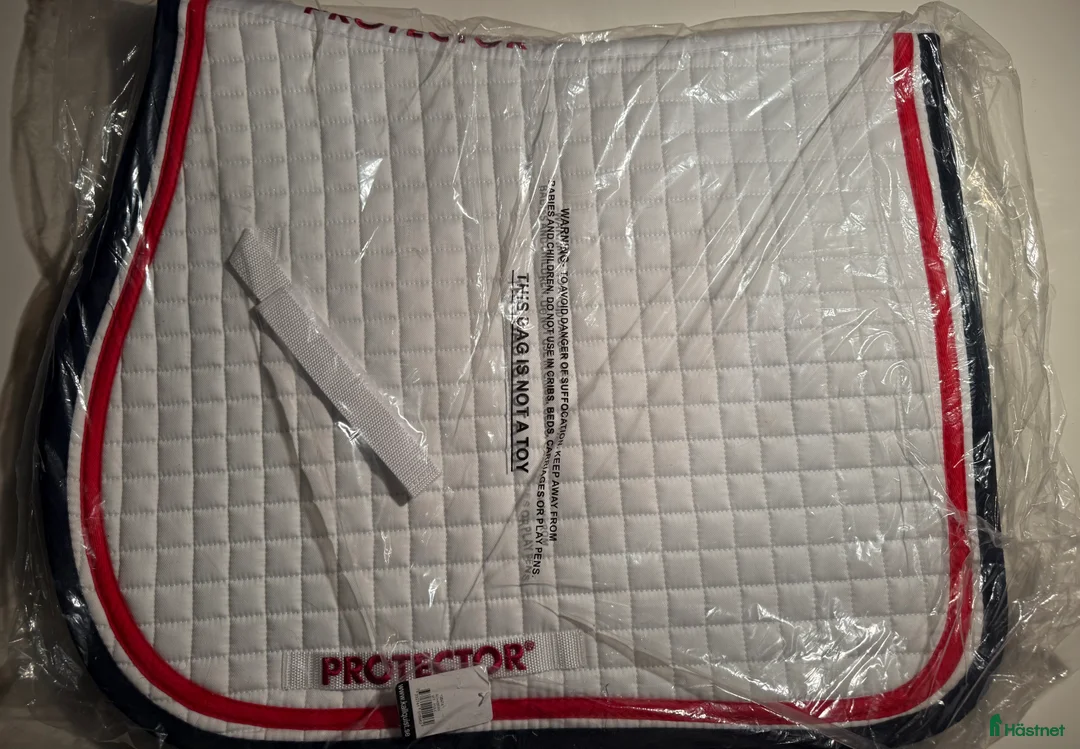 Schabrak & Vojlockar hästutrustning till salu: Nya oanvända schabrak stl full i Linköping - Annons 4