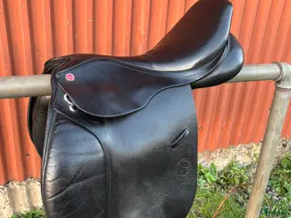 Sadlar hästutrustning Claridge House allround sadel 17” i Ödåkra - Annons 6