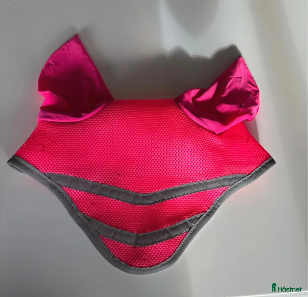 Övrig Hästutrustning hästutrustning till salu: Rosa reflex huva i Villands Vånga - Annons 1