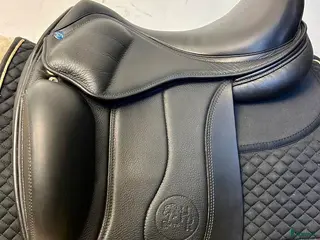 Sadlar hästutrustning HR Von i fint skick! i Stallarholmen - Annons 17