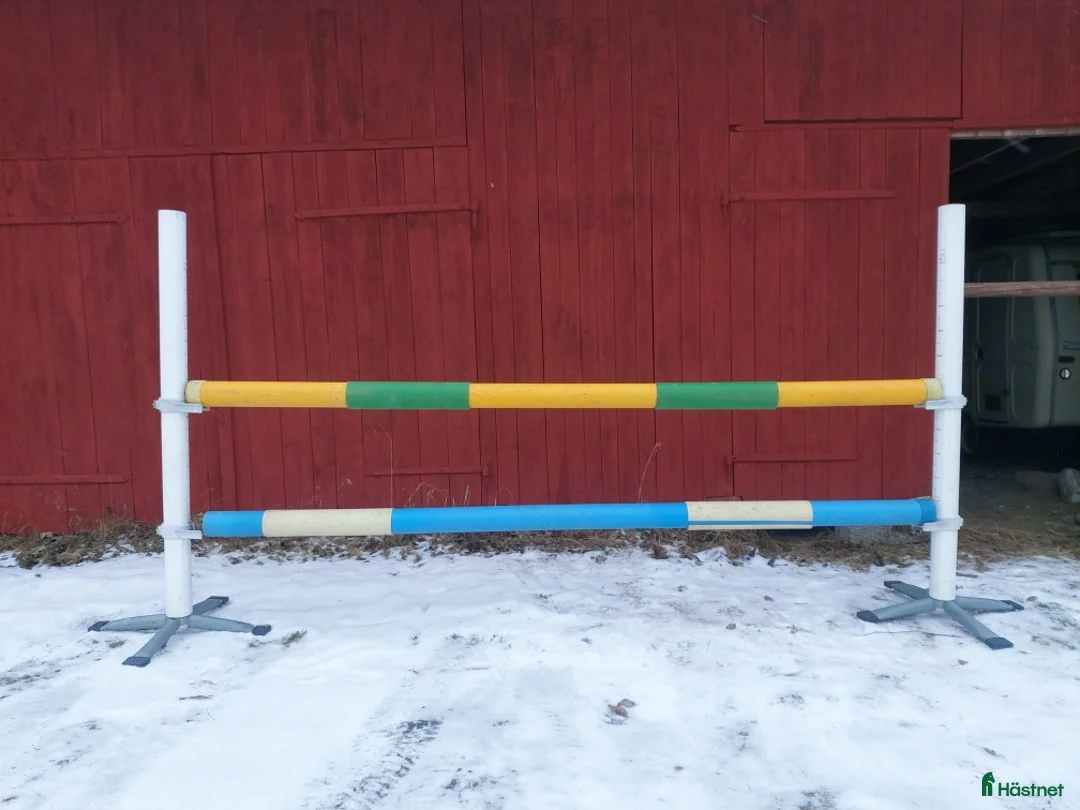 Övrig utrustning övrig utrustning till salu: Hinderstöd och bommar i Vadstena - Annons 3