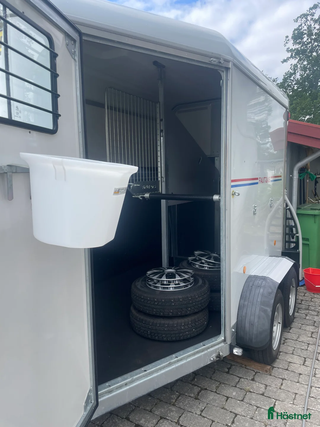 Hästtransporter  fordon & transport till salu: Fautras Promax premium -24 som ny i Kalmar - Annons 2