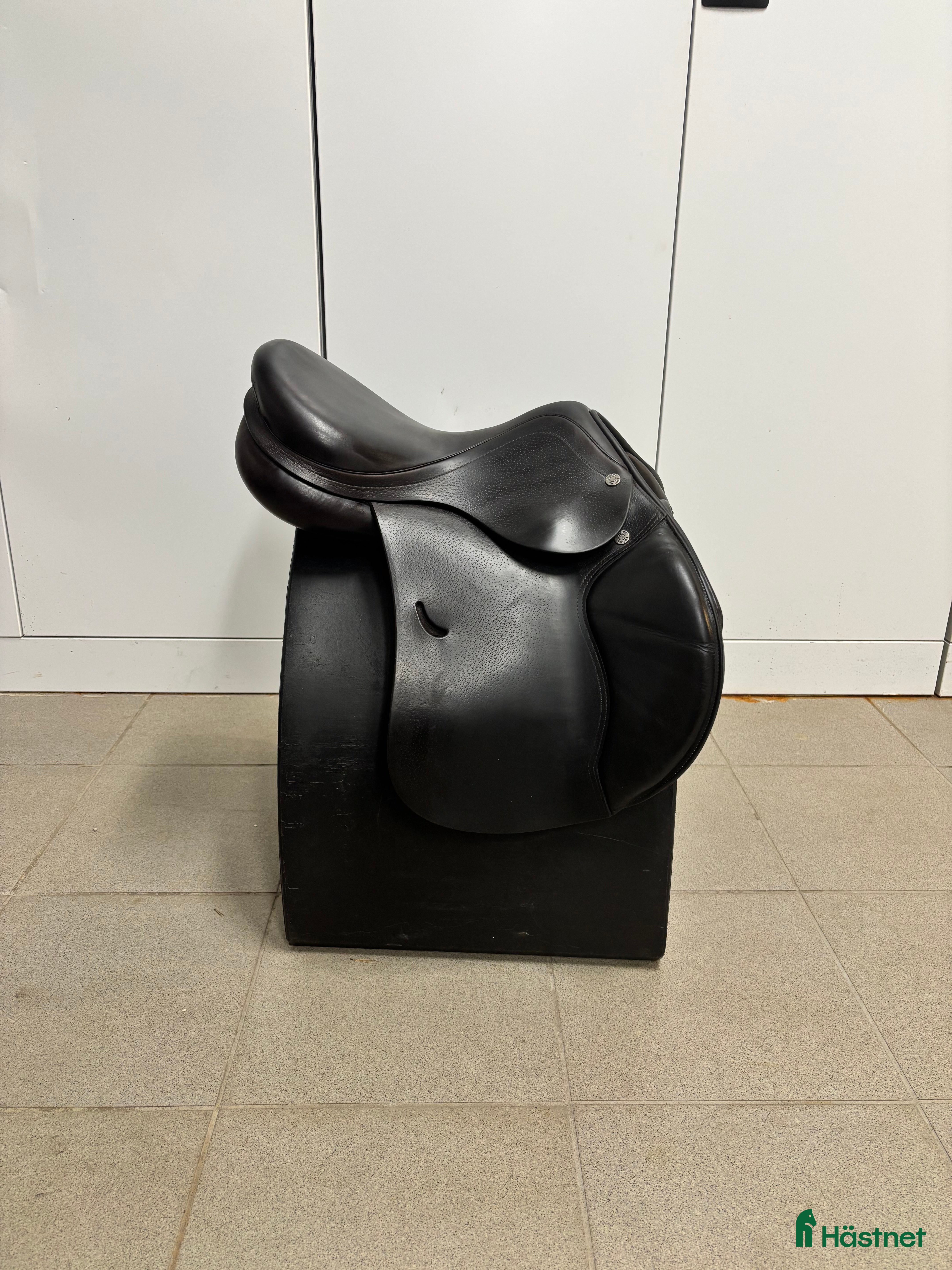 Sadlar hästutrustning Equipe Emporio 14,5” - Annons 3