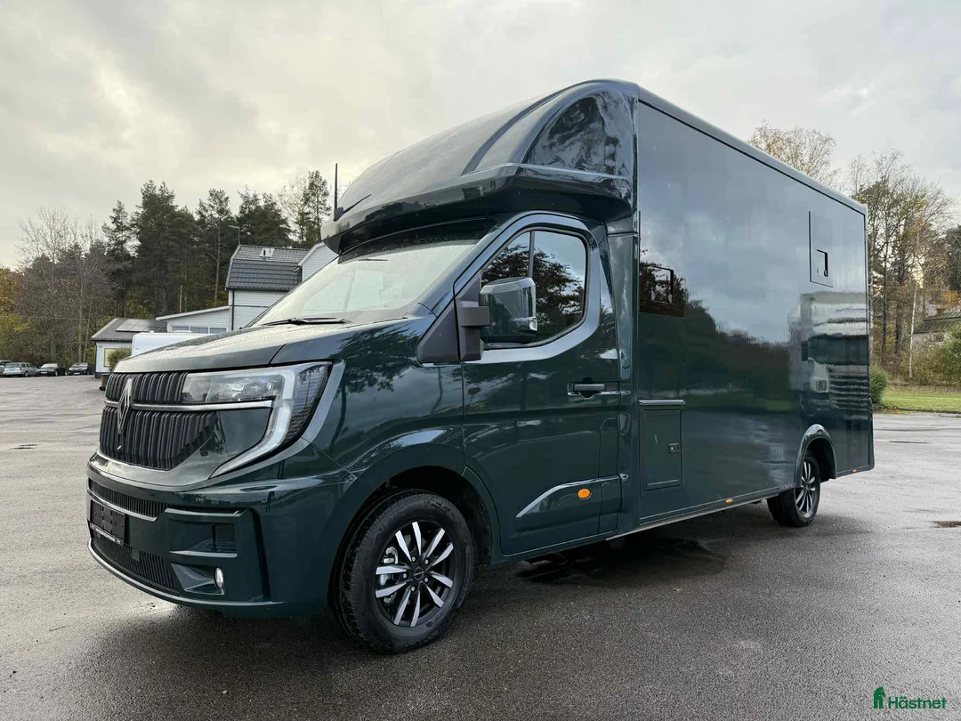 Hästlastbilar  fordon & transport till salu: NORDIC HORSE 5 STUTERI *HÖG LASTVIKT* i Köping - Annons 3