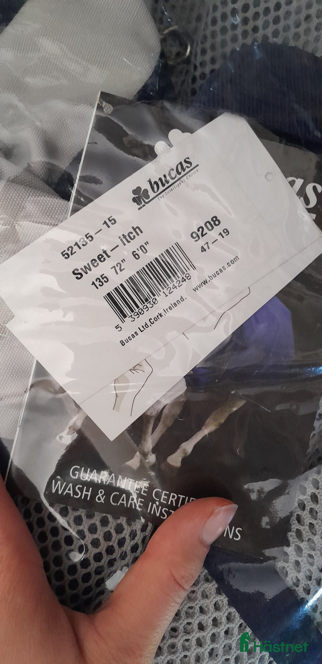 Täcken hästutrustning till salu: Bucas eksemtäcke  i Ödsmål - Annons 2