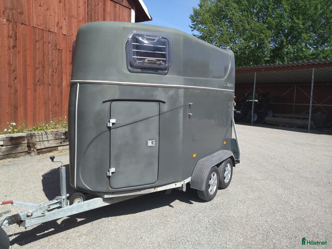 Hästtransporter  fordon & transport till salu: RAUSCH ELITE XL (besiktigad till 2026-04-30) i Järna - Annons 1