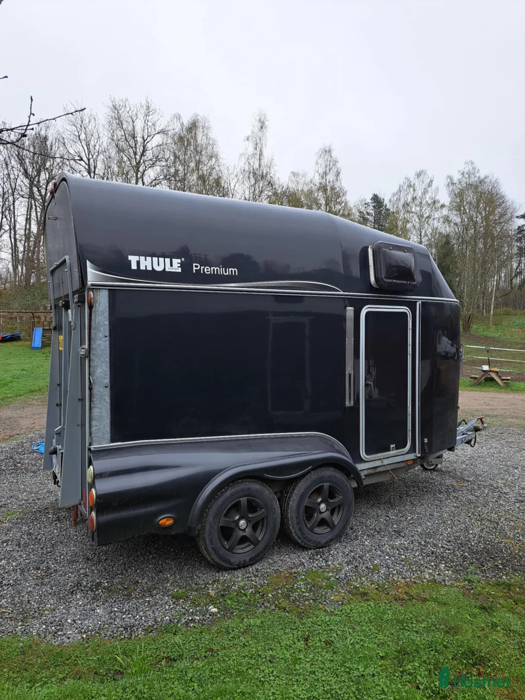 Hästtransporter  fordon & transport till salu: Thule Hästtransport  i Katrineholm - Annons 3