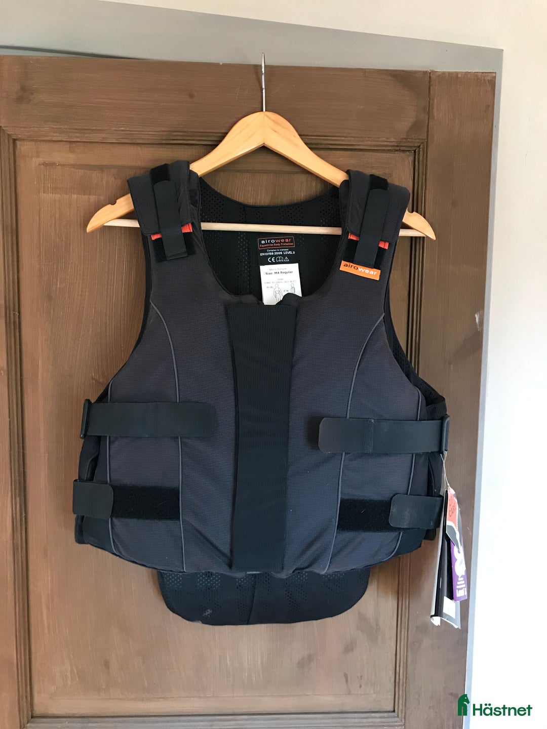 Säkerhetsvästar ryttarutrustning till salu: Airowear säkerhetsväst i Hörby - Annons 4