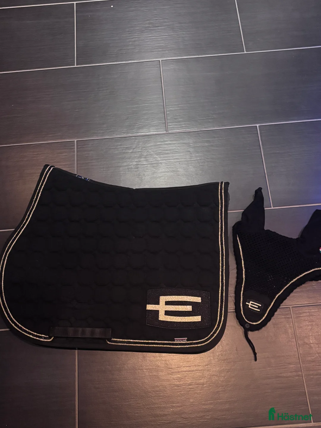 Schabrak & Vojlockar hästutrustning till salu: Equline schabrak i Alingsås - Annons 3