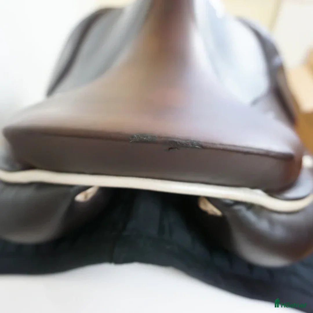 Sadlar hästutrustning till salu: GBS Halvdjup 17" - NYSKICK! i Upplands Väsby - Annons 6